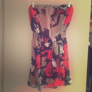 Guess strapless dress size small